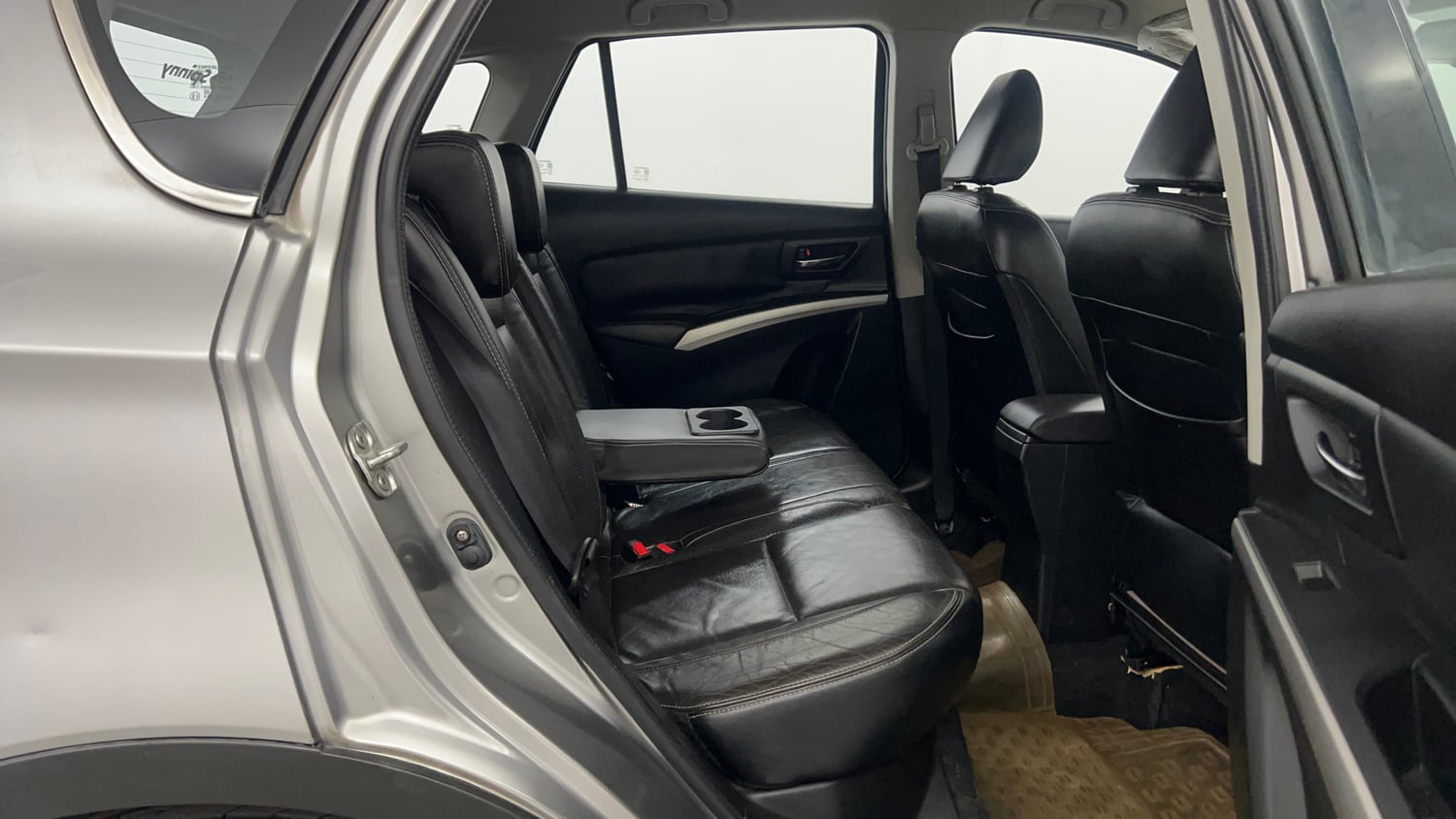 Used 2015 Maruti Suzuki S-Cross Alpha 1.6 Diesel Manual interior RIGHT SIDE REAR DOOR CABIN VIEW