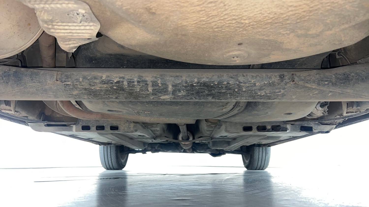 Used 2014 Volkswagen Polo Highline1.2L (P) Petrol Manual extra REAR UNDERBODY VIEW (TAKEN FROM REAR)