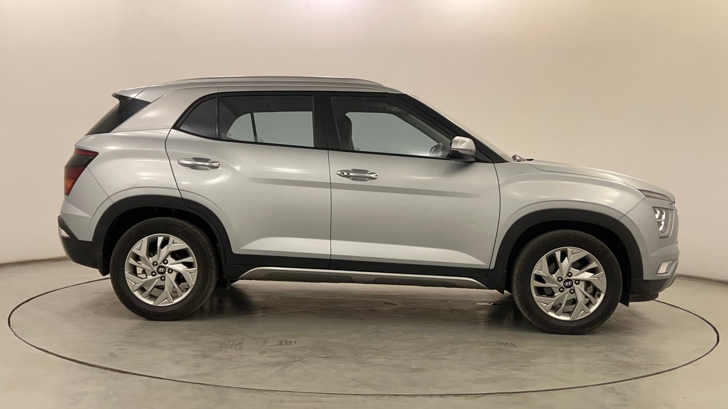 Used 2022 Hyundai Creta SX 1.5 Petrol Petrol Manual exterior RIGHT SIDE VIEW