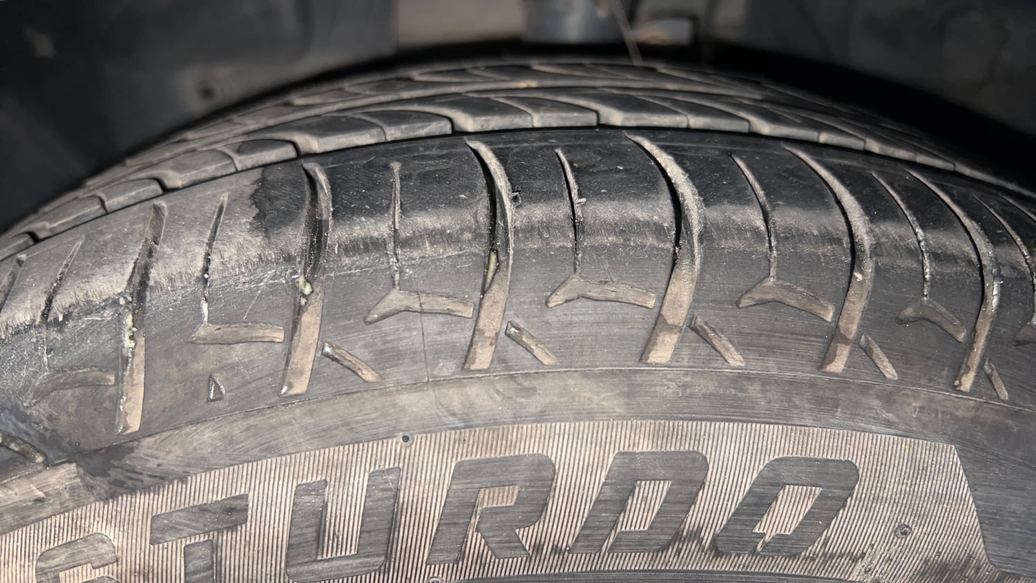 Used 2020 Ford Freestyle Titanium Plus 1.2 Ti-VCT Petrol Manual tyres LEFT FRONT TYRE TREAD VIEW