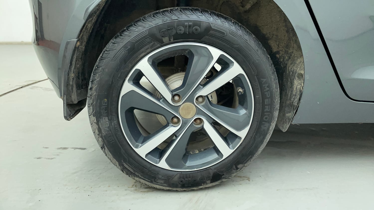 Used 2021 Tata Altroz XZ Diesel Diesel Manual tyres RIGHT REAR TYRE RIM VIEW