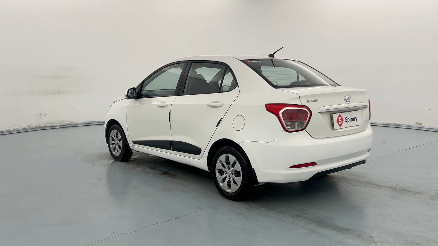 Used 2014 Hyundai Xcent S 1.2 Petrol Manual exterior LEFT REAR CORNER VIEW