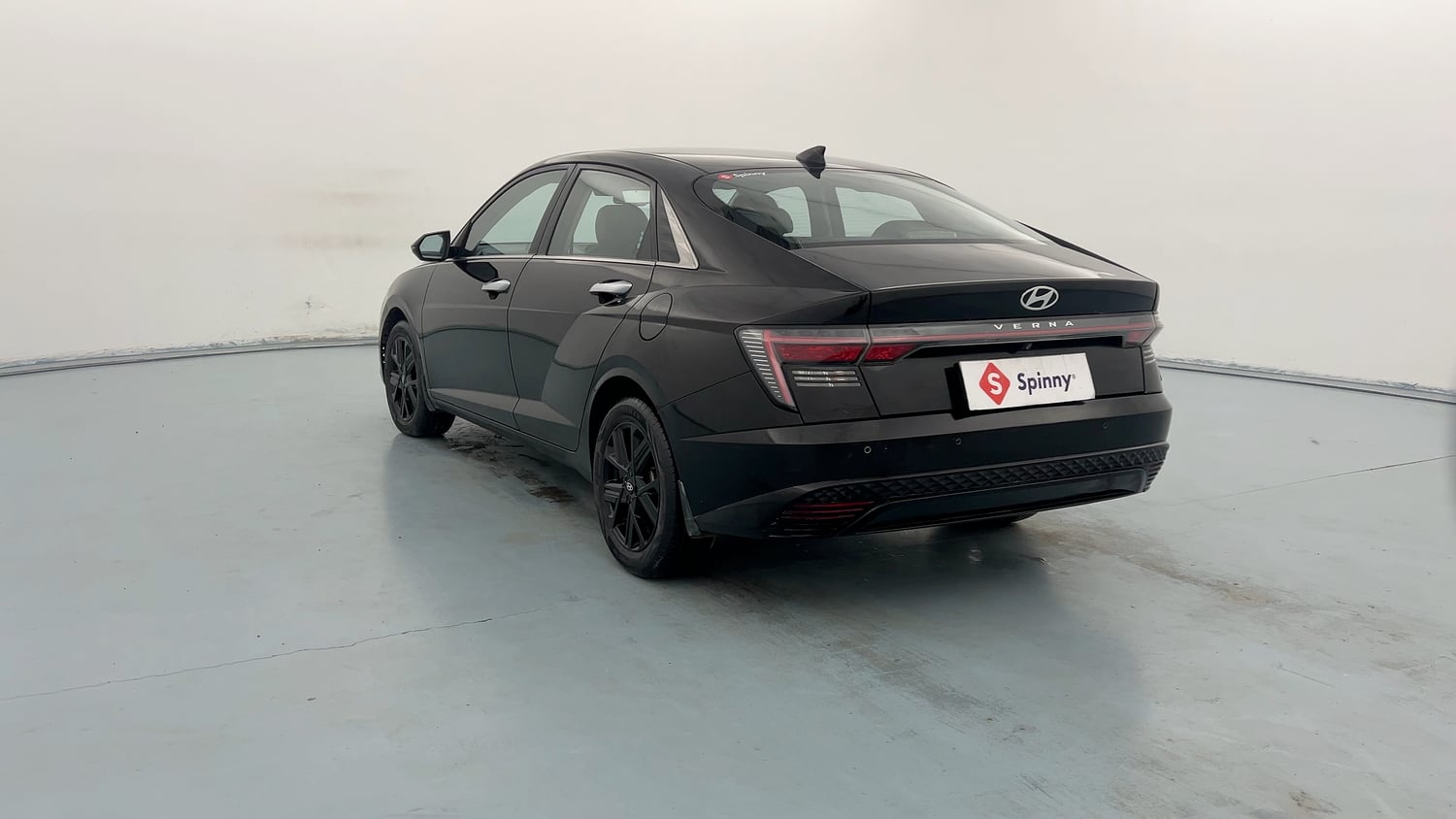 Used 2023 Hyundai Verna SX (O) 1.5 Turbo Petrol DCT Petrol Automatic exterior LEFT REAR CORNER VIEW