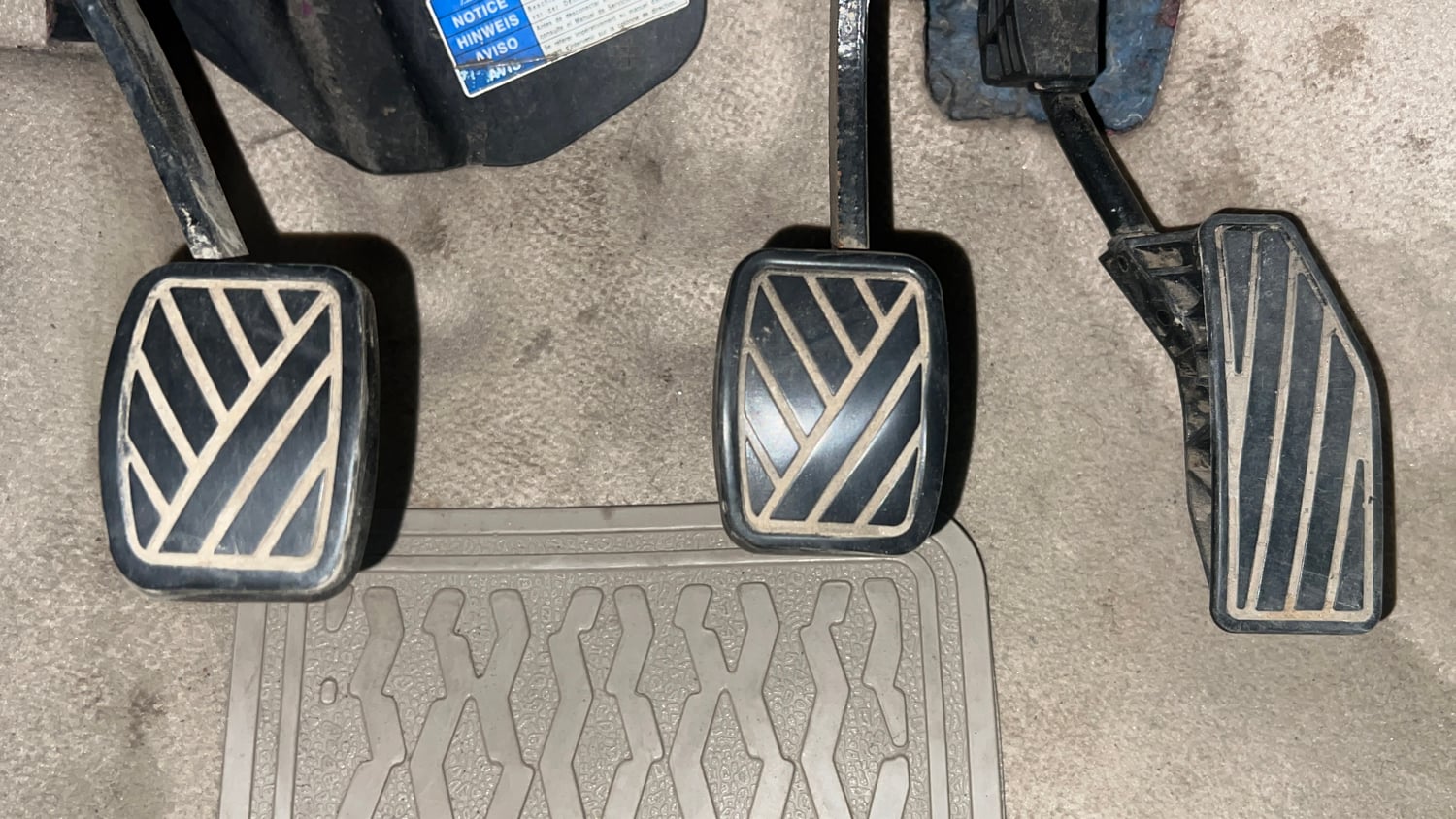 Used 2017 Maruti Suzuki Dzire VXi Petrol Manual interior PEDALS VIEW