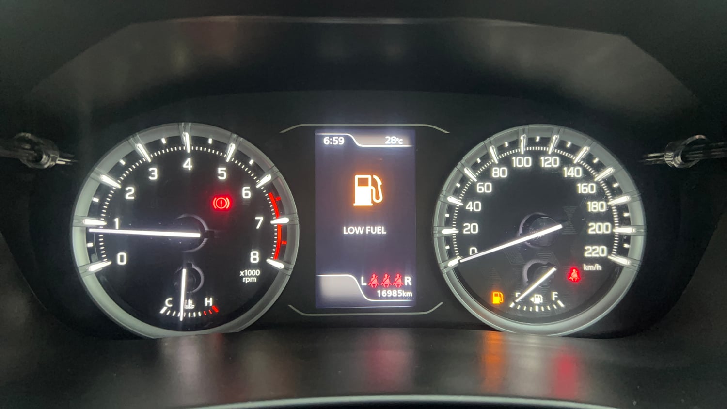 Used 2025 Maruti Suzuki Grand Vitara Delta Smart Hybrid Petrol Manual interior CLUSTERMETER VIEW