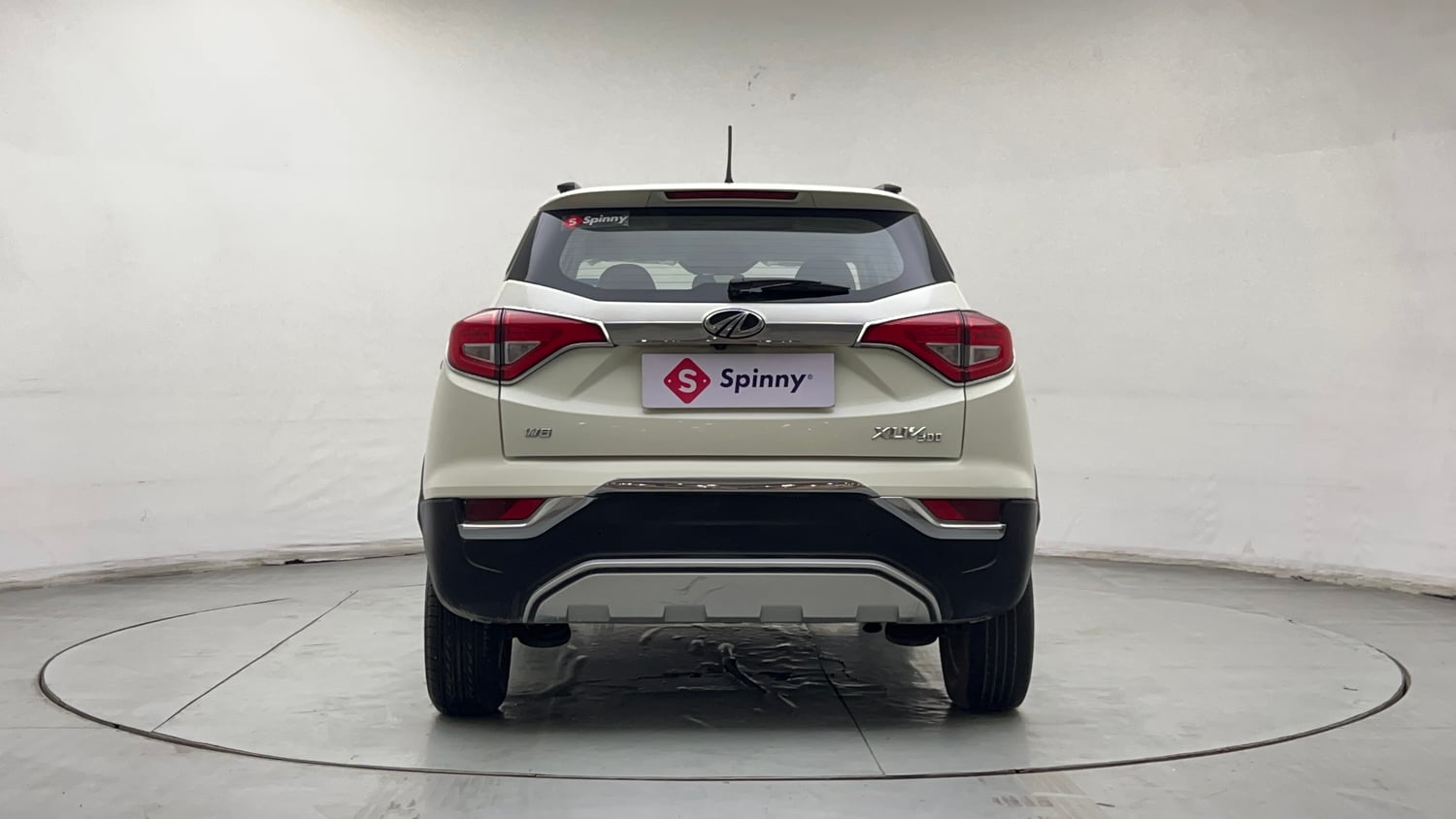 Used 2022 Mahindra XUV 300 W8 1.2 Petrol Petrol Manual exterior BACK VIEW