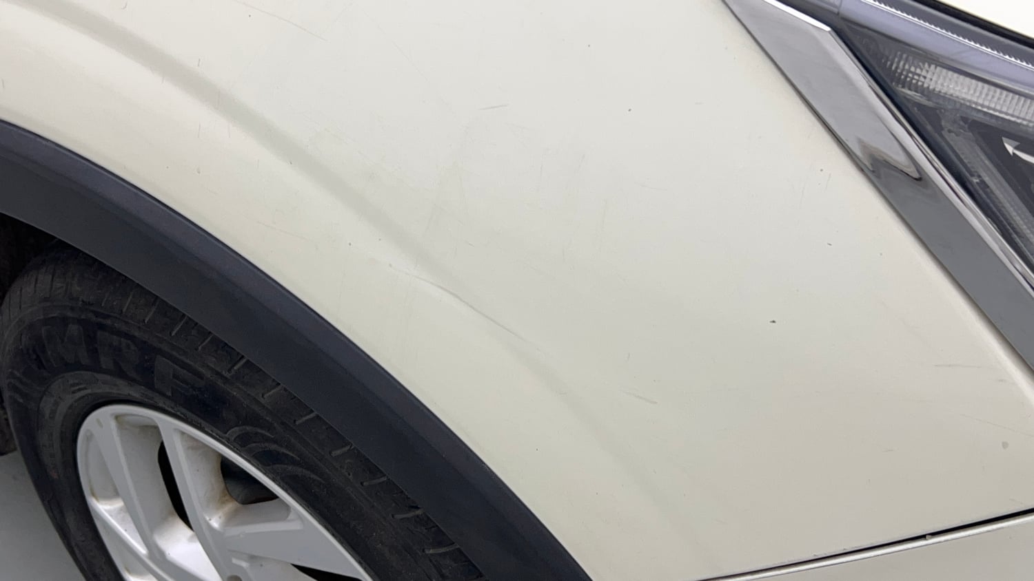 Used 2022 Mahindra XUV 300 W8 1.2 Petrol Petrol Manual dents MINOR SCRATCH