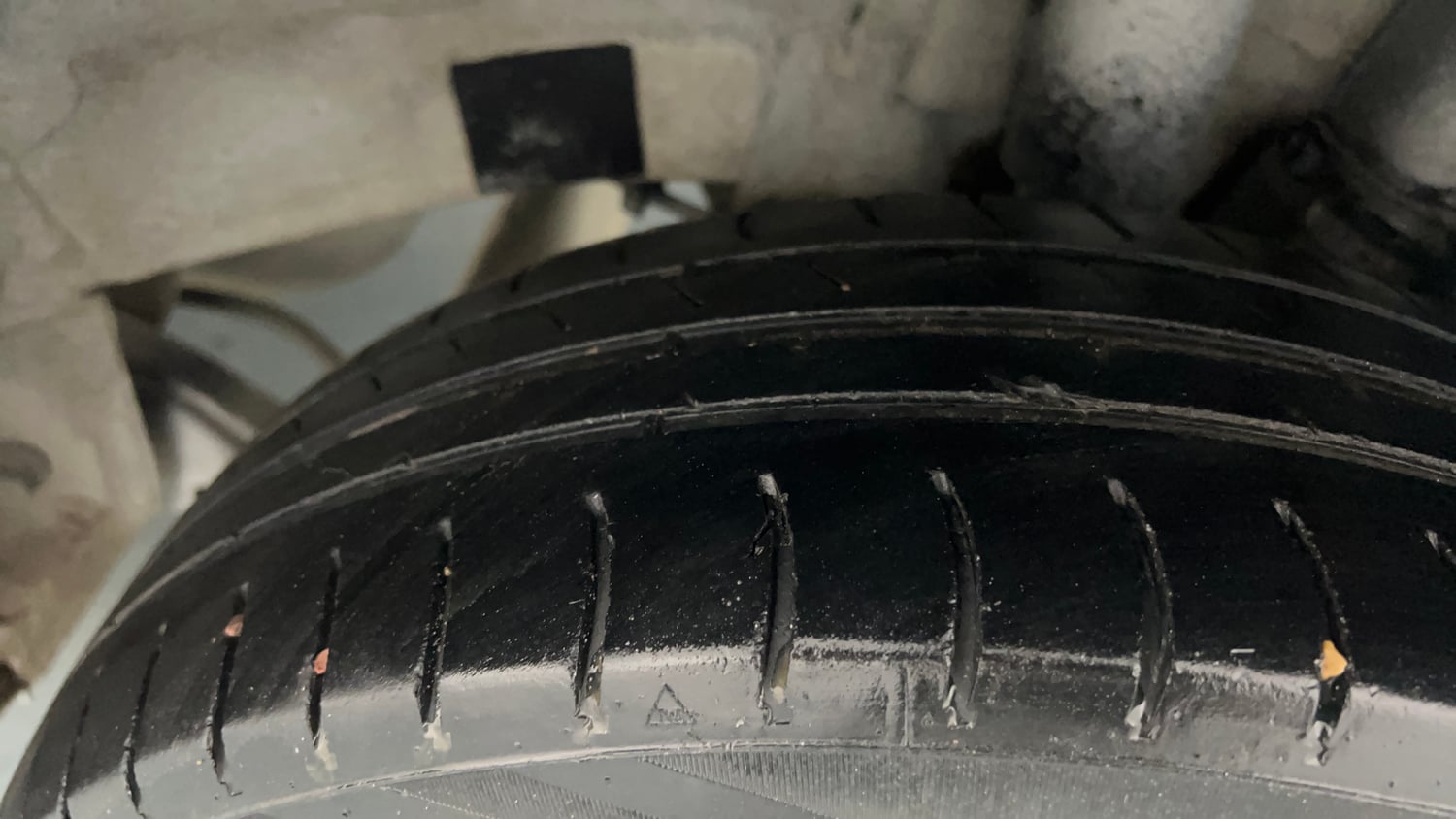 Used 2018 Hyundai Grand i10 Sportz (O) U2 1.2 CRDi Diesel Manual tyres LEFT REAR TYRE TREAD VIEW