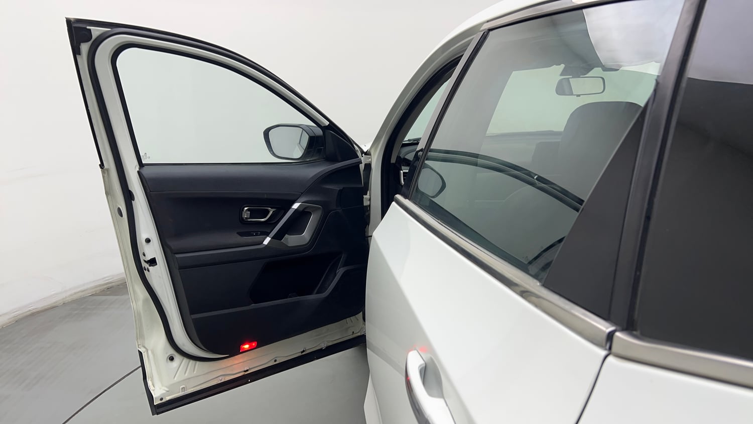 Used 2023 Tata Harrier XT Plus Diesel Manual interior LEFT FRONT DOOR OPEN VIEW