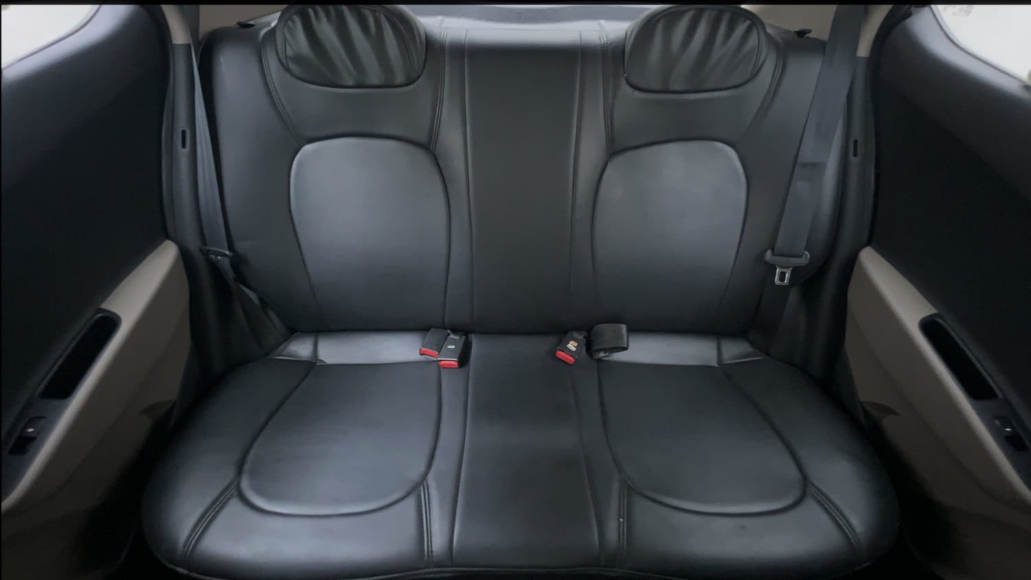 Used 2014 Hyundai Grand i10 Sportz 1.2 Kappa VTVT Petrol Manual interior REAR SEAT CONDITION VIEW
