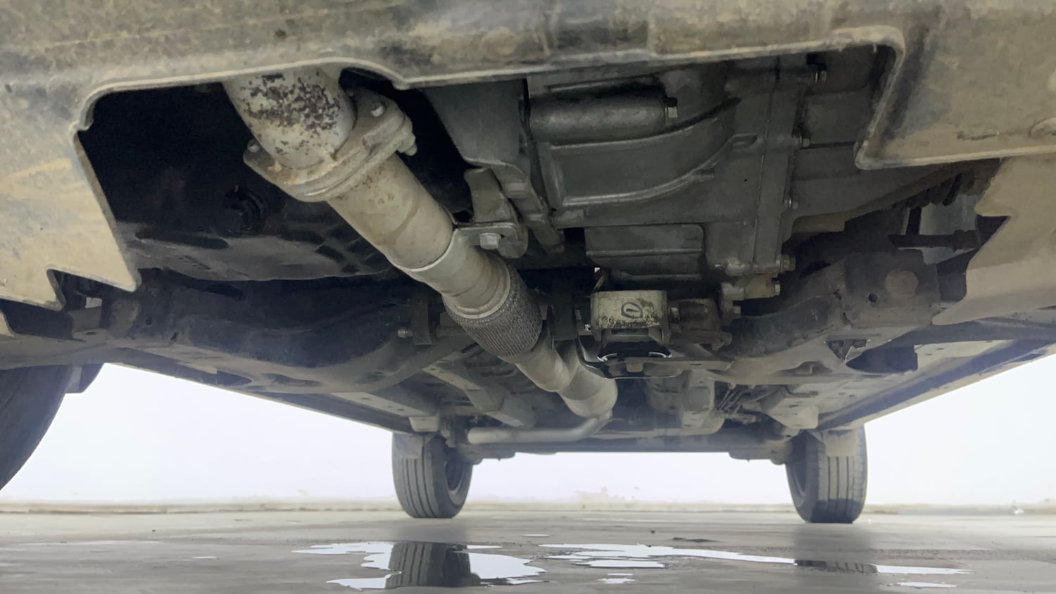 Used 2022 Tata Nexon XM Plus (S) Petrol Manual extra FRONT LEFT UNDERBODY VIEW
