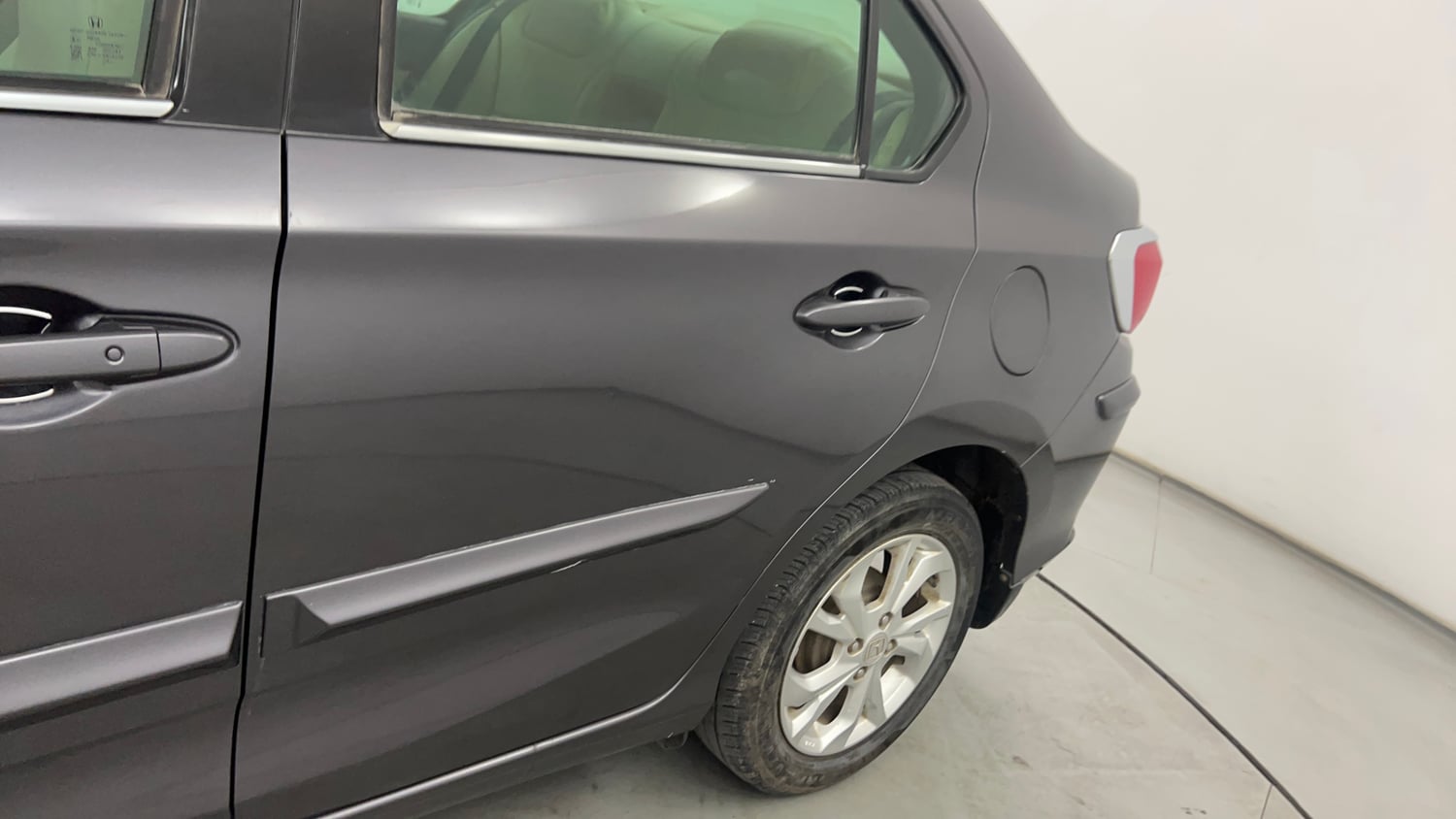 Used 2021 Honda Amaze 1.2 VX CVT Petrol Petrol Automatic dents MINOR DENT