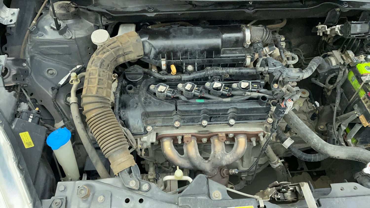 Used 2017 Maruti Suzuki Dzire VXi Petrol Manual engine ENGINE RIGHT SIDE VIEW