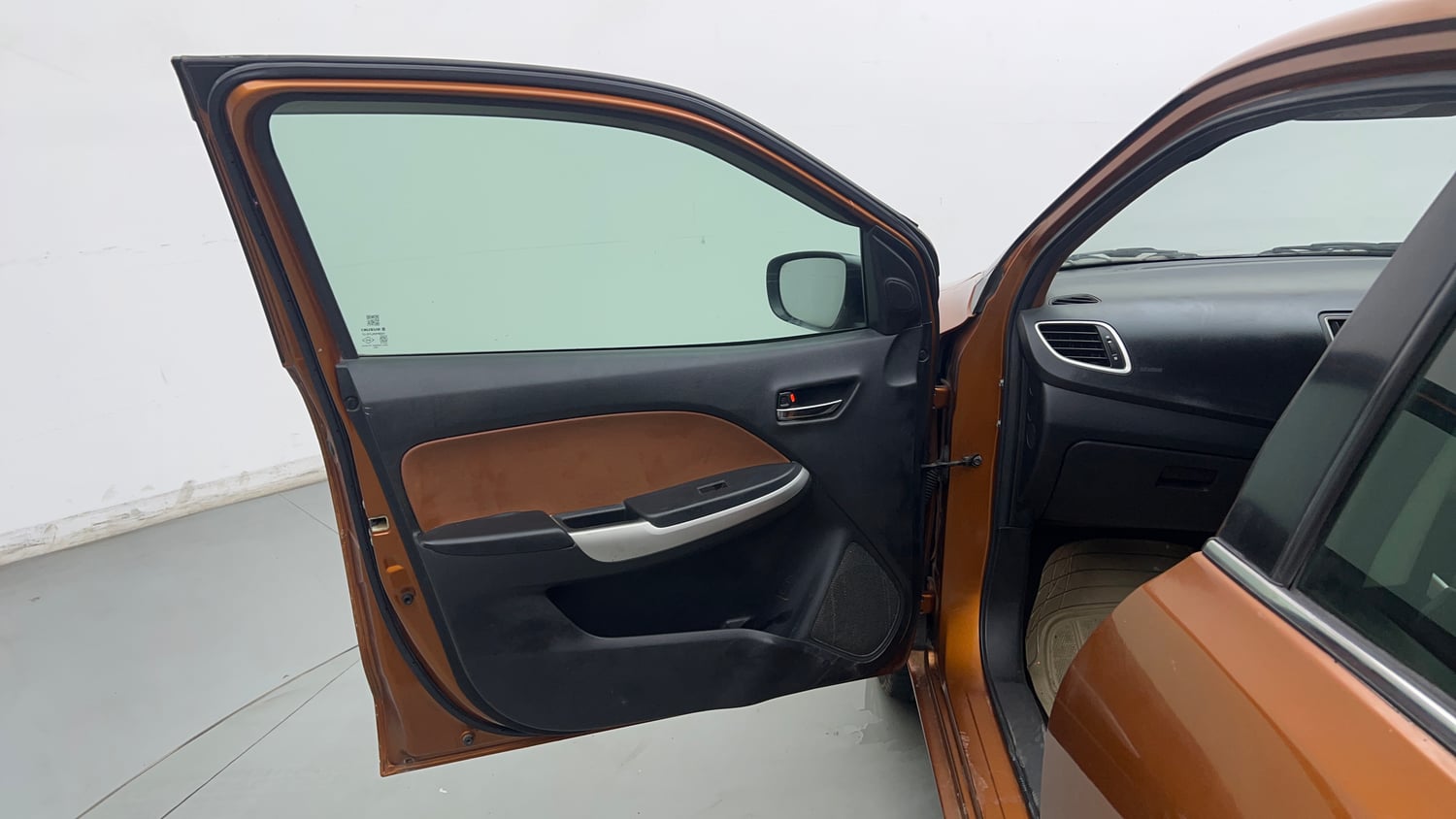 Used 2016 Maruti Suzuki Baleno Alpha 1.2 Petrol Manual interior LEFT FRONT DOOR OPEN VIEW