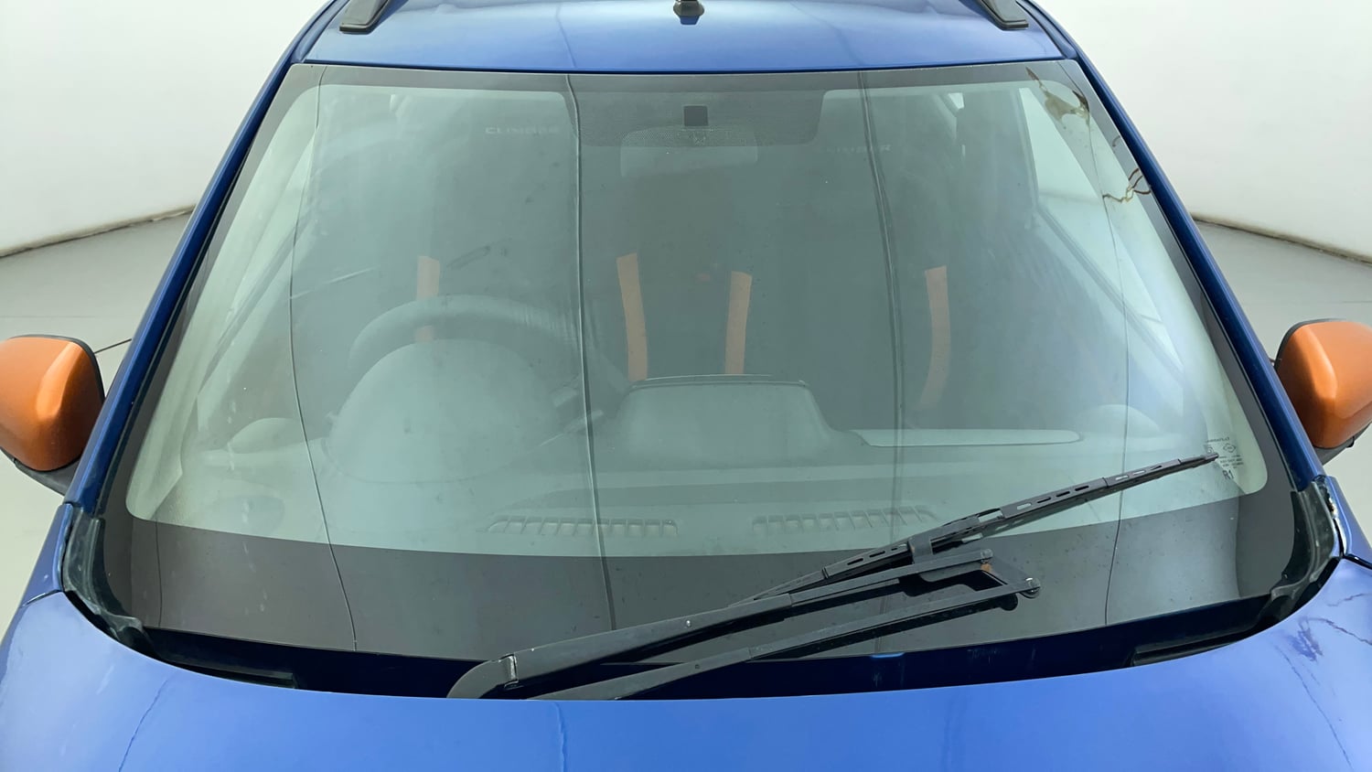 Used 2017 Renault Kwid CLIMBER 1.0 Petrol Manual exterior FRONT WINDSHIELD VIEW