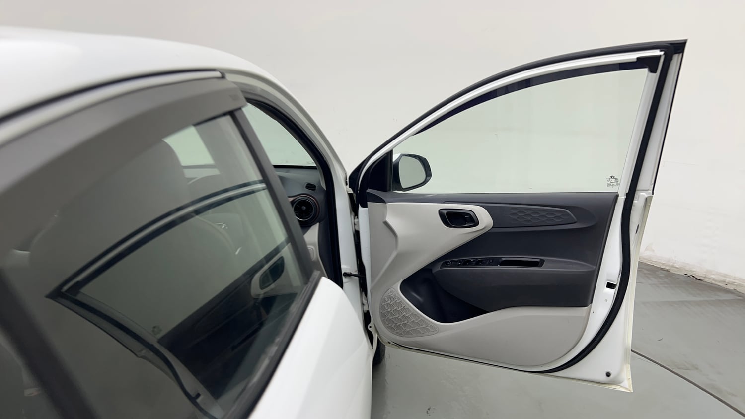 Used 2021 Hyundai Aura S 1.2 CNG Cng Manual interior RIGHT FRONT DOOR OPEN VIEW