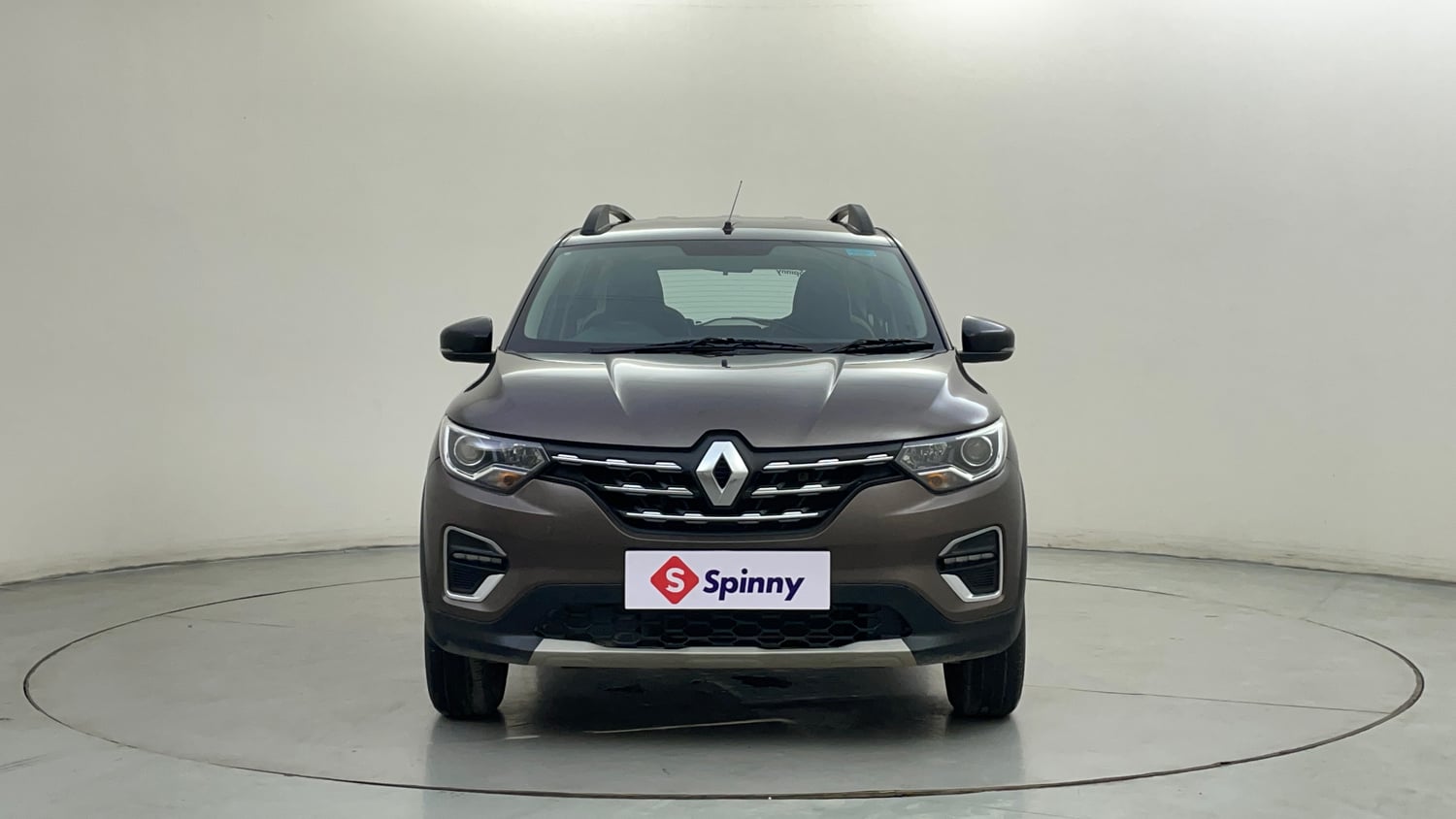 Used 2023 Renault Triber RXZ EASY-R AMT Petrol Automatic exterior FRONT VIEW