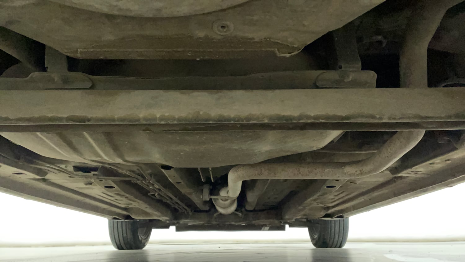 Used 2021 Tata Altroz XZ Diesel Diesel Manual extra REAR UNDERBODY VIEW (TAKEN FROM REAR)