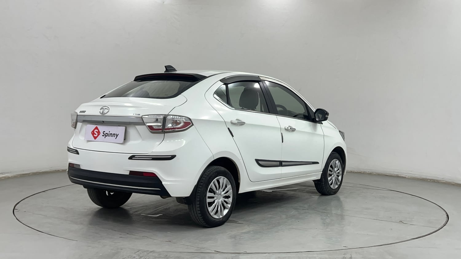 Used 2022 Tata Tigor XZ Plus CNG Cng Manual exterior RIGHT REAR CORNER VIEW