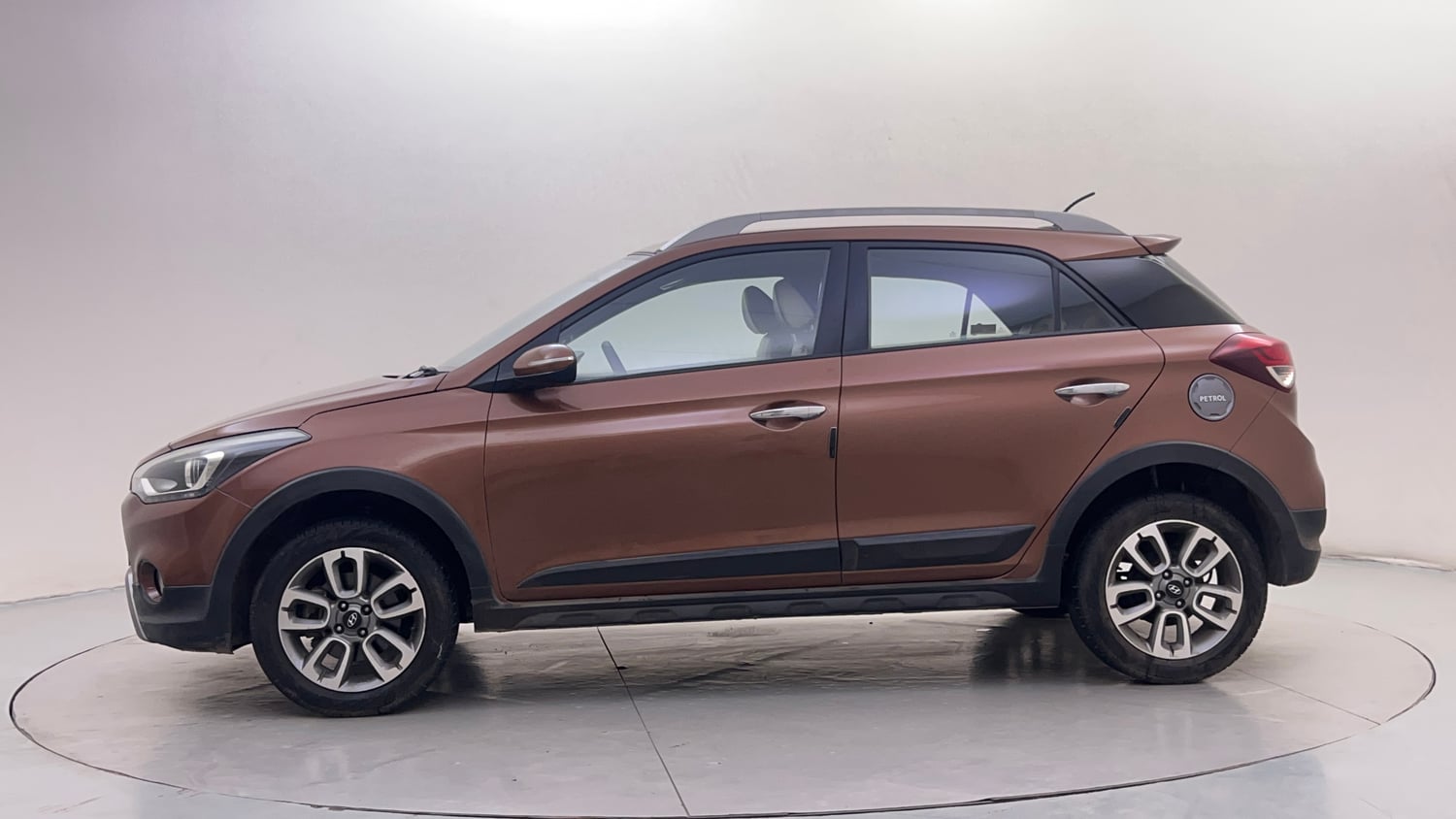 Used 2015 Hyundai i20 Active 1.2 SX Petrol Manual exterior LEFT SIDE VIEW