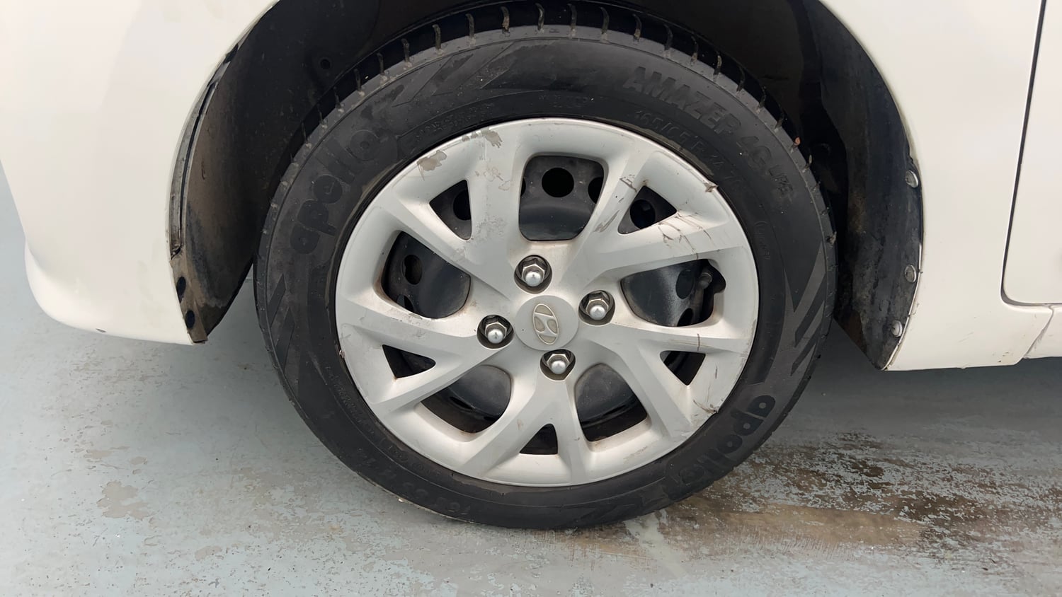 Used 2018 Hyundai Grand i10 Sportz (O) U2 1.2 CRDi Diesel Manual tyres LEFT FRONT TYRE RIM VIEW