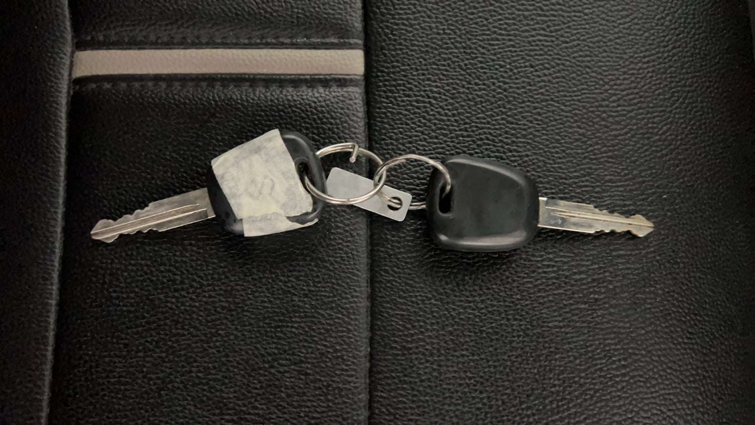 Used 2020 Tata Tiago XT Petrol Manual extra CAR KEY VIEW