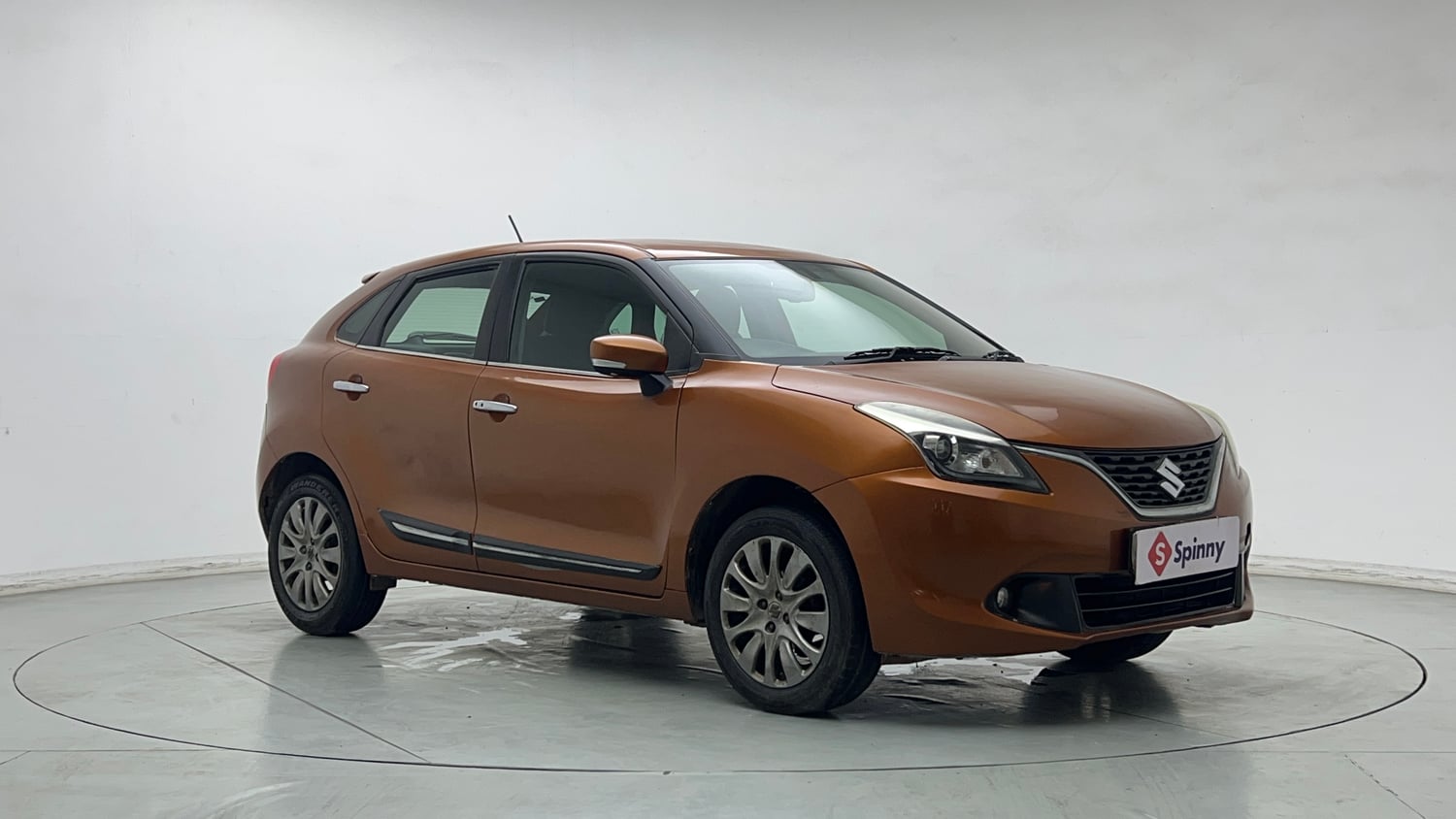 Used 2016 Maruti Suzuki Baleno Alpha 1.2 Petrol Manual exterior RIGHT FRONT CORNER VIEW