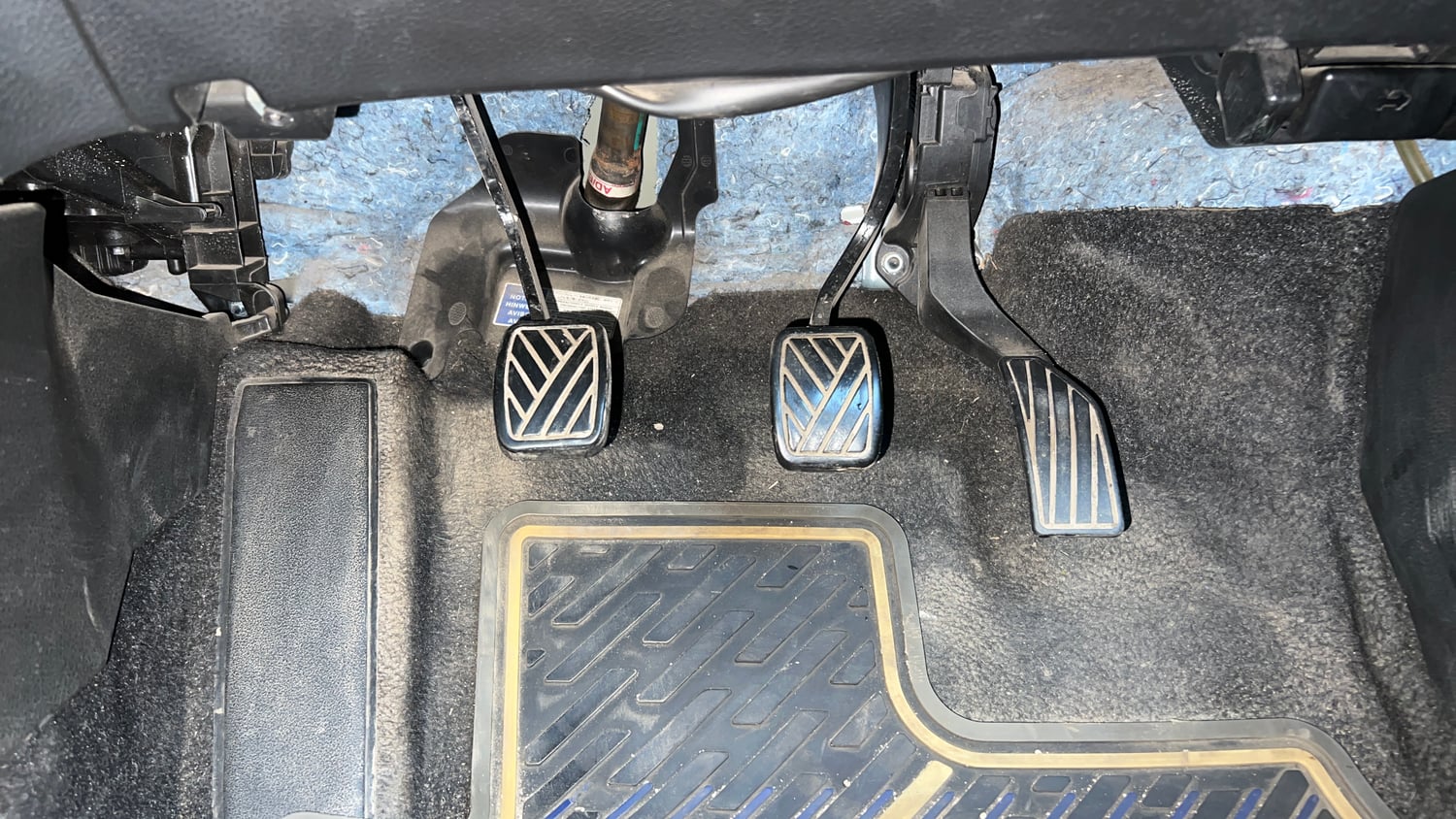 Used 2018 Maruti Suzuki S-Cross Zeta 1.3 Diesel Manual interior PEDALS VIEW