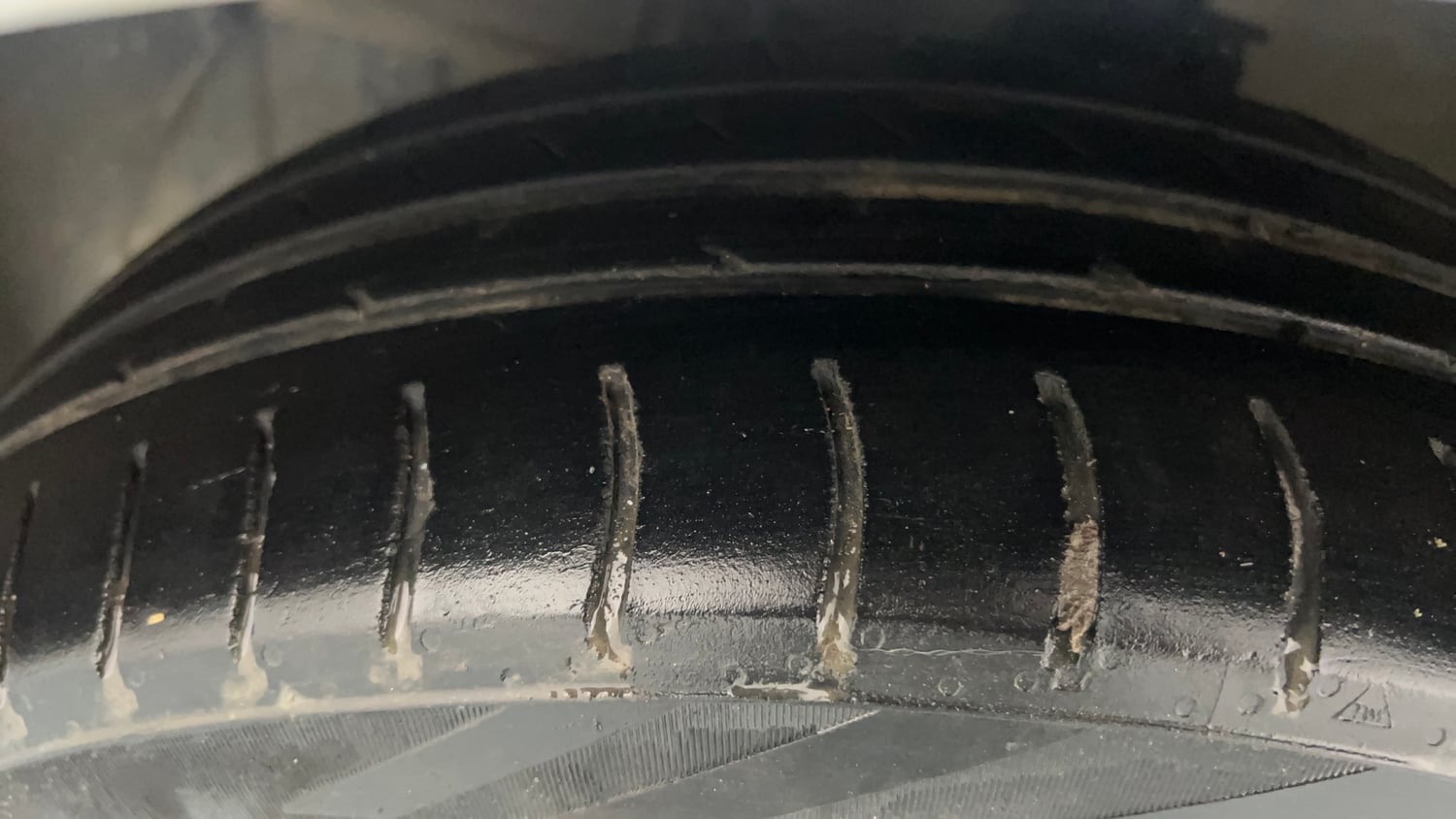 Used 2018 Hyundai Grand i10 Sportz (O) U2 1.2 CRDi Diesel Manual tyres LEFT FRONT TYRE TREAD VIEW