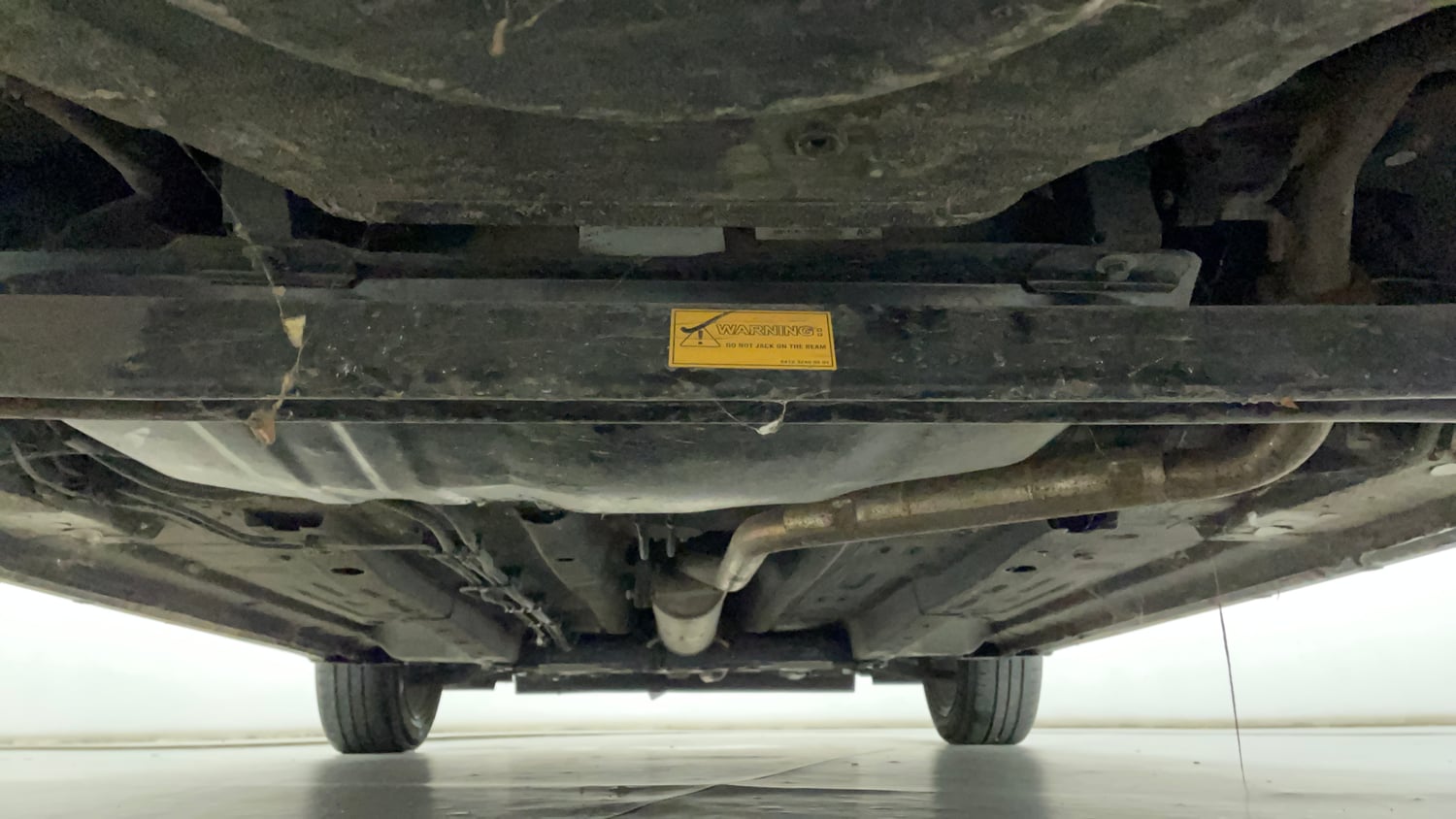 Used 2024 Tata Altroz XZ Plus (S) Dark Edition Petrol Manual extra REAR UNDERBODY VIEW (TAKEN FROM REAR)