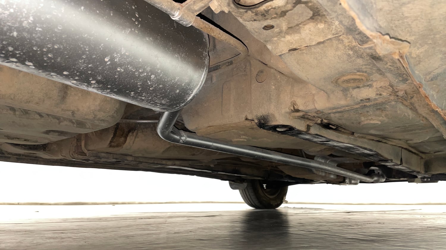 Used 2013 Hyundai Eon Magna Petrol Manual extra REAR RIGHT UNDERBODY VIEW