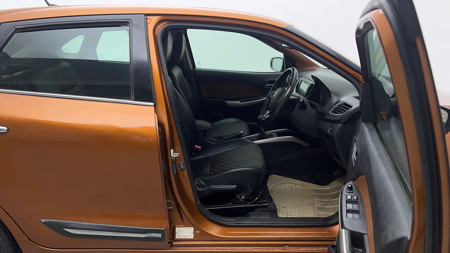 Used 2016 Maruti Suzuki Baleno Alpha 1.2 Petrol Manual interior RIGHT SIDE FRONT DOOR CABIN VIEW