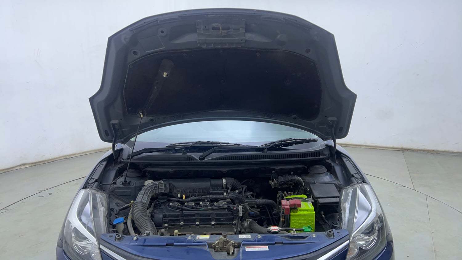 Used 2018 Maruti Suzuki Baleno Alpha 1.2 Petrol Manual engine ENGINE & BONNET OPEN FRONT VIEW