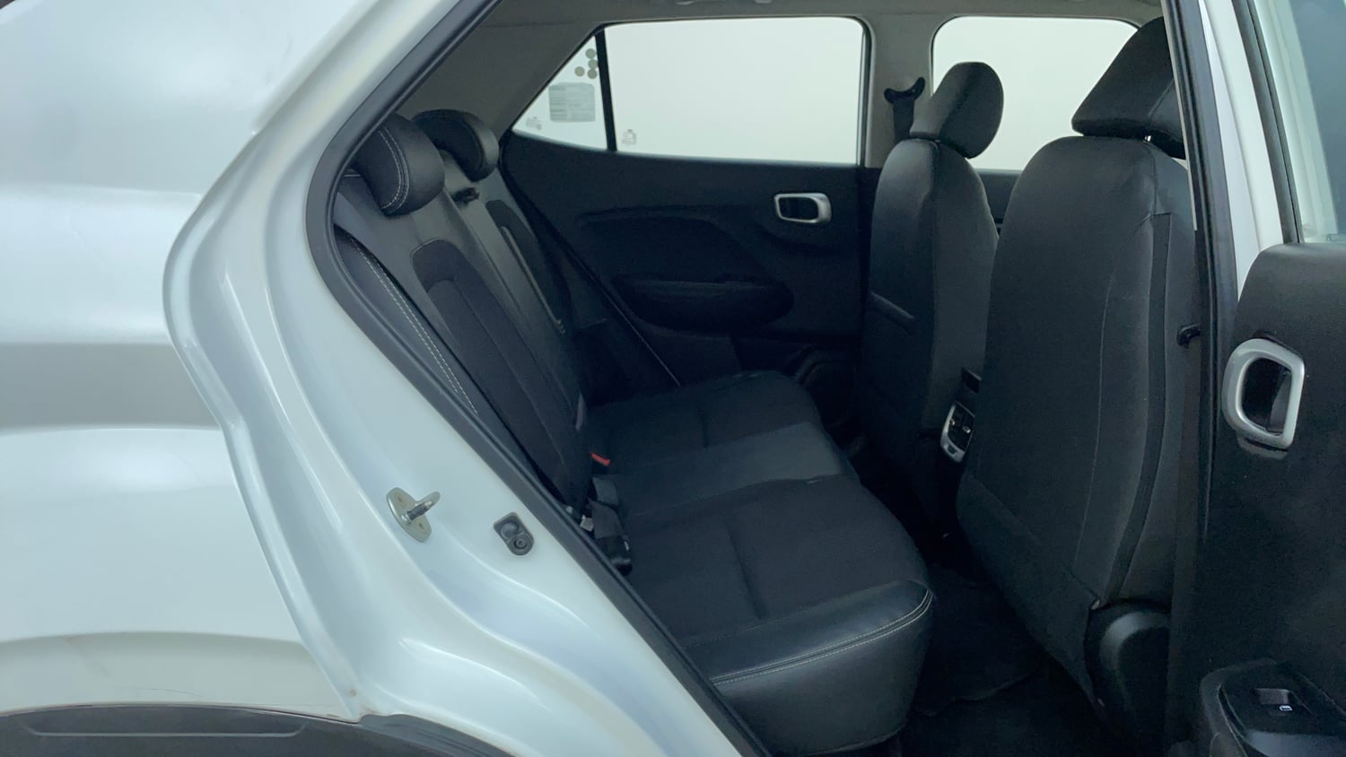 Used 2020 Hyundai Venue SX (O) 1.0 Turbo iMT Petrol Manual interior RIGHT SIDE REAR DOOR CABIN VIEW