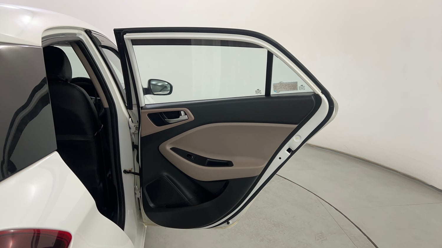 Used 2020 Hyundai Elite i20 Asta 1.2 (O) Petrol Manual interior RIGHT REAR DOOR OPEN VIEW