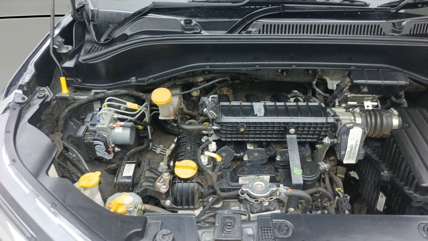 Used 2024 Tata Punch Accomplished Dazzle Pack MT Petrol Manual engine ENGINE RIGHT SIDE VIEW