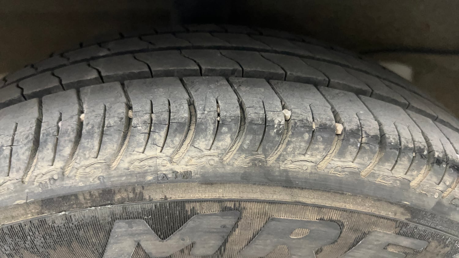 Used 2021 Hyundai Santro Asta Petrol Manual tyres RIGHT REAR TYRE TREAD VIEW