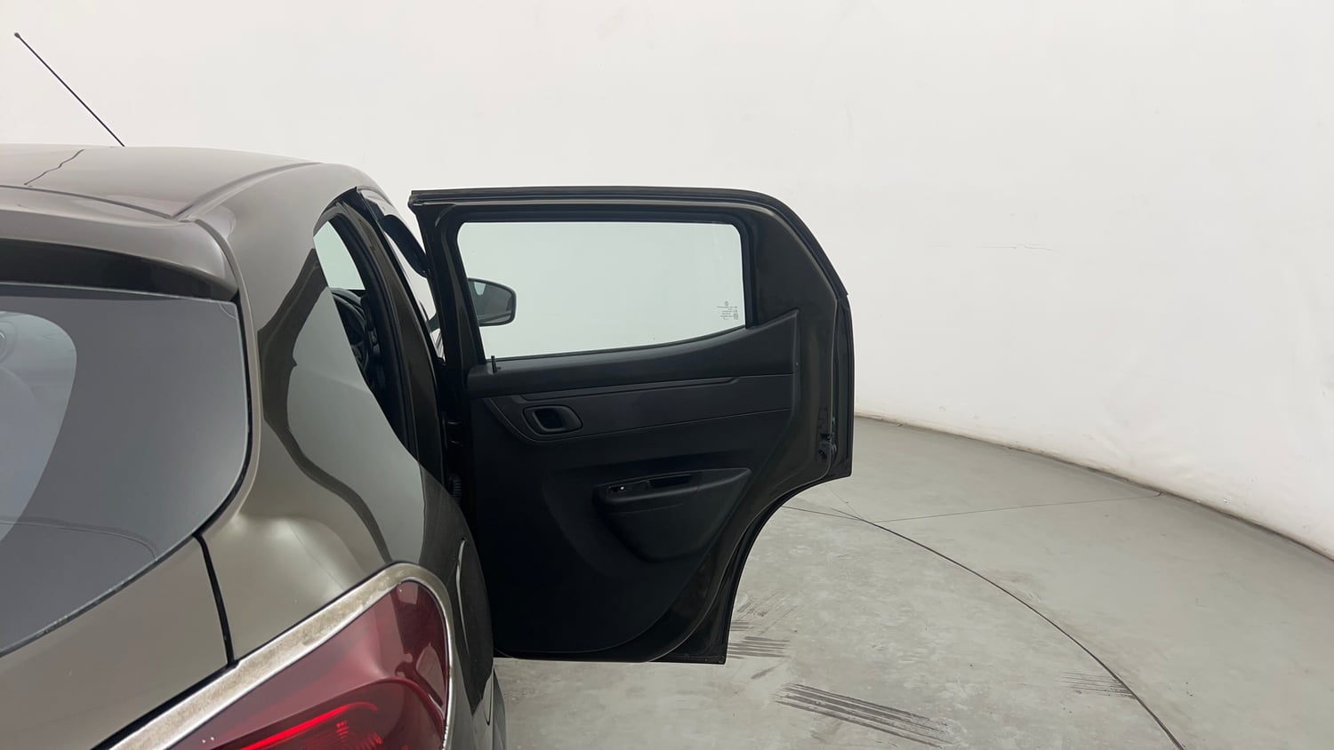 Used 2022 Renault Kwid RXT 1.0 AMT Opt Petrol Automatic interior RIGHT REAR DOOR OPEN VIEW