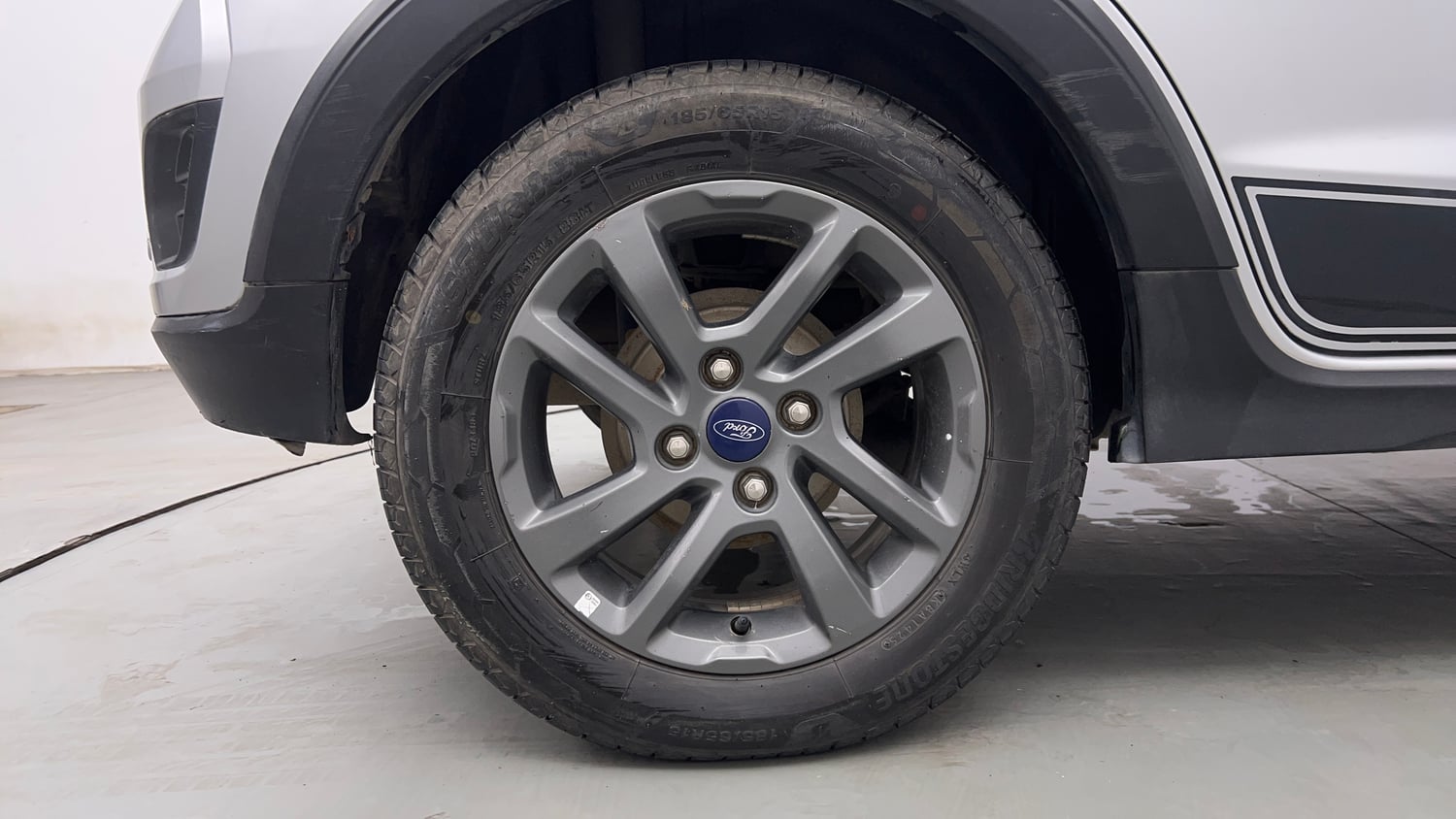 Used 2020 Ford Freestyle Titanium Plus 1.2 Ti-VCT Petrol Manual tyres RIGHT REAR TYRE RIM VIEW