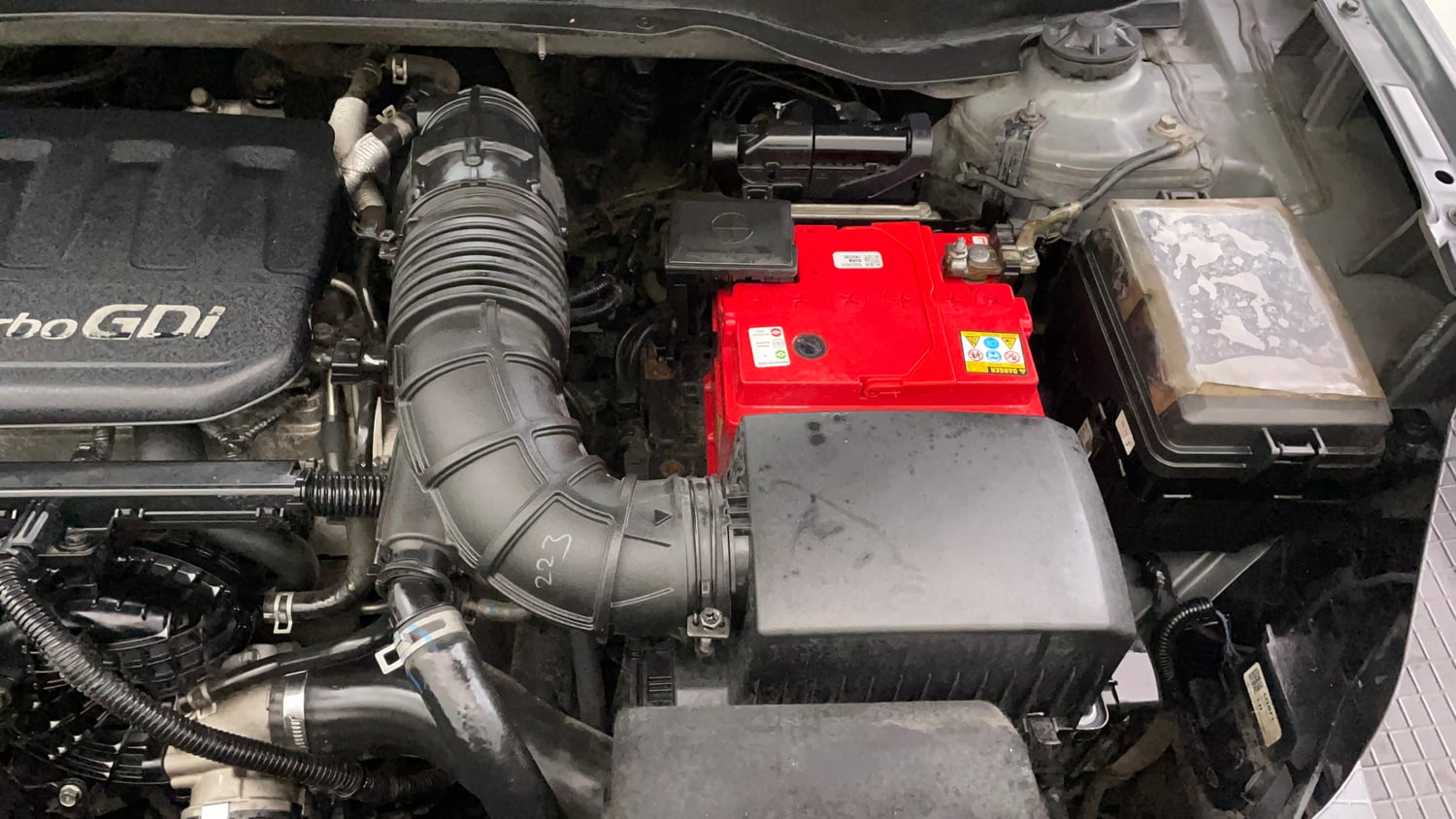 Used 2021 Hyundai Venue SX 1.0 Turbo Petrol Manual engine ENGINE LEFT SIDE VIEW