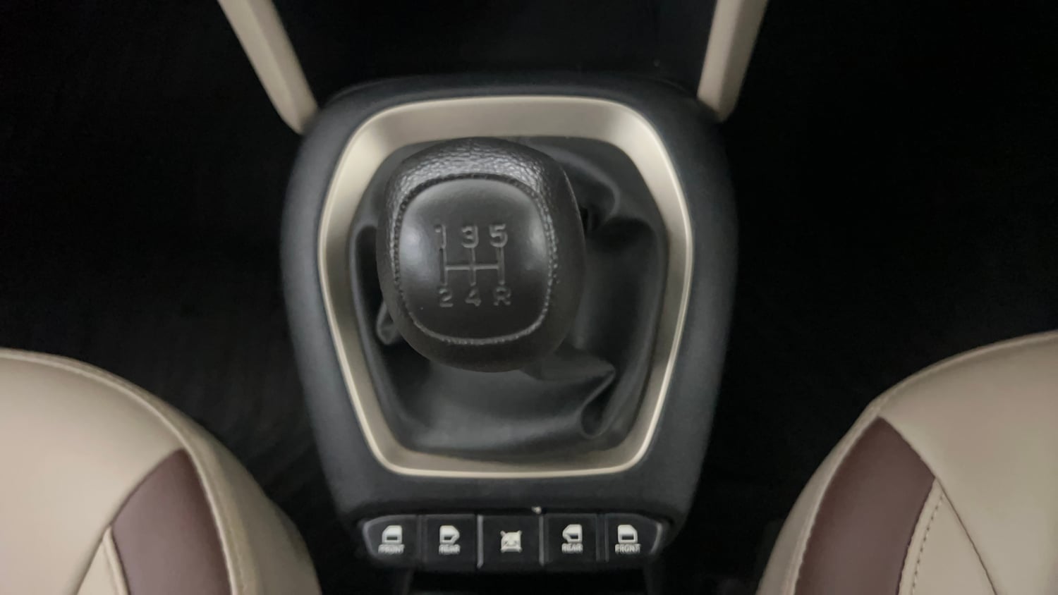 Used 2021 Hyundai Santro Asta Petrol Manual interior GEAR  KNOB VIEW
