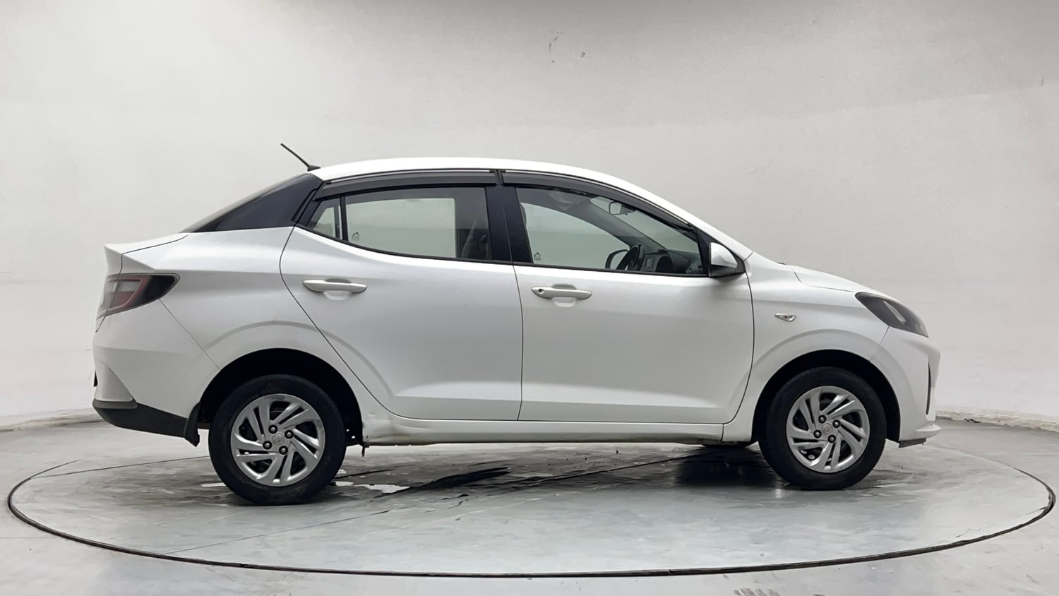 Used 2021 Hyundai Aura S 1.2 CNG Cng Manual exterior RIGHT SIDE VIEW