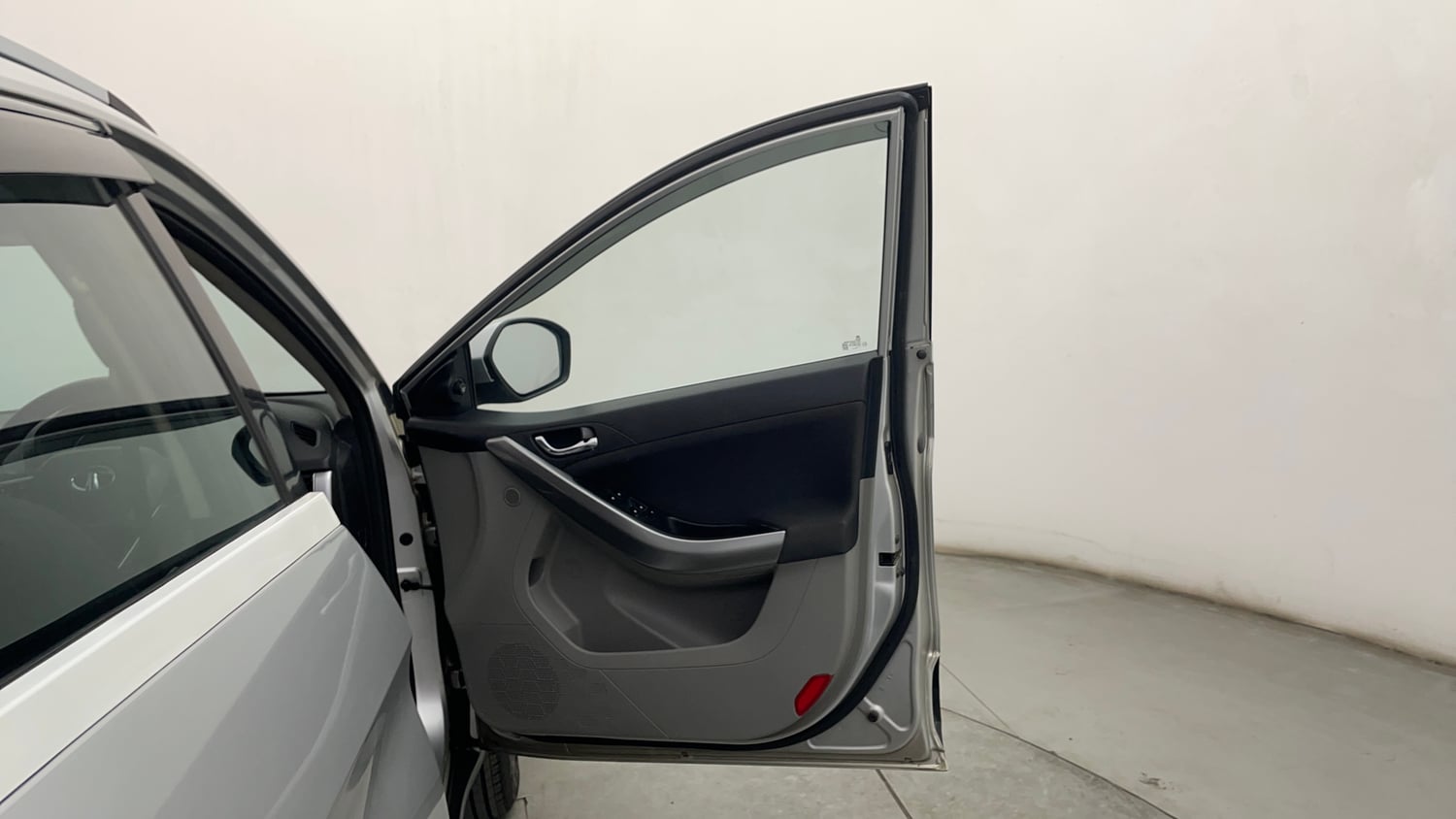 Used 2019 Tata Nexon XZ Plus Petrol Manual interior RIGHT FRONT DOOR OPEN VIEW