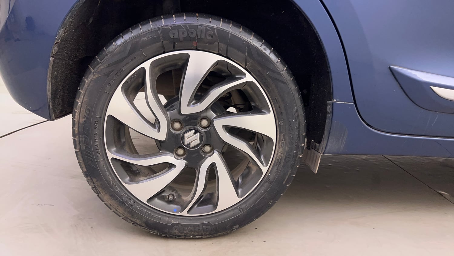 Used 2021 Maruti Suzuki Baleno Alpha Automatic Petrol Automatic tyres RIGHT REAR TYRE RIM VIEW