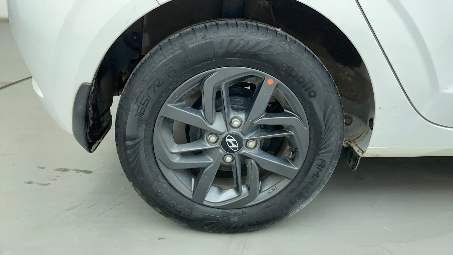 Used 2021 Hyundai Grand i10 Nios Sportz 1.2 Kappa VTVT Petrol Manual tyres RIGHT REAR TYRE RIM VIEW