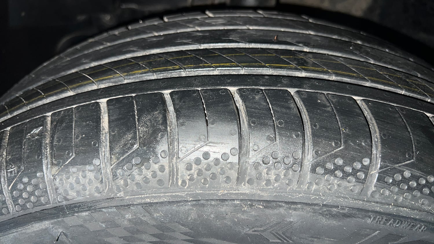 Used 2023 Tata Nexon XZA Plus (L) Petrol Automatic tyres LEFT FRONT TYRE TREAD VIEW