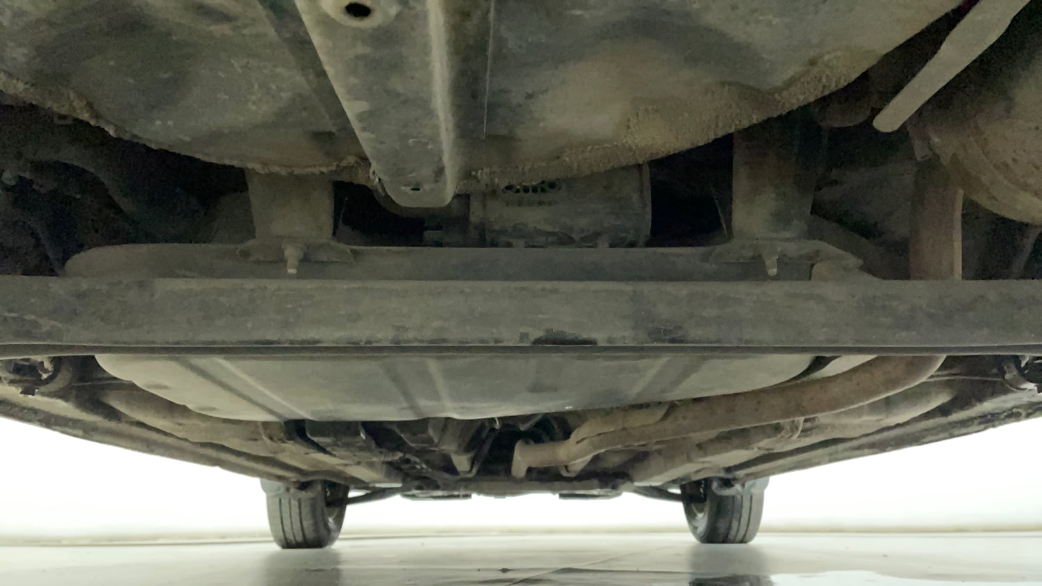 Used 2012 Hyundai i20 Asta 1.2 Petrol Manual extra REAR UNDERBODY VIEW (TAKEN FROM REAR)