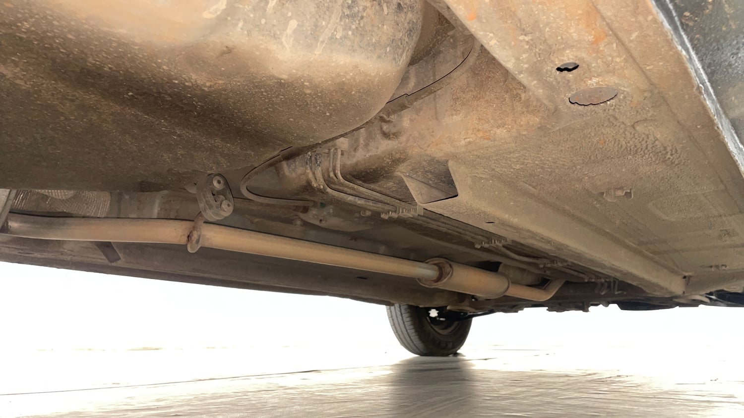 Used 2016 Renault Kwid RXT Petrol Manual extra REAR RIGHT UNDERBODY VIEW