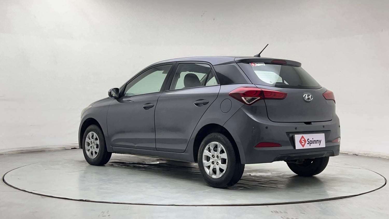 Used 2017 Hyundai Elite i20 Sportz 1.2 Petrol Manual exterior LEFT REAR CORNER VIEW