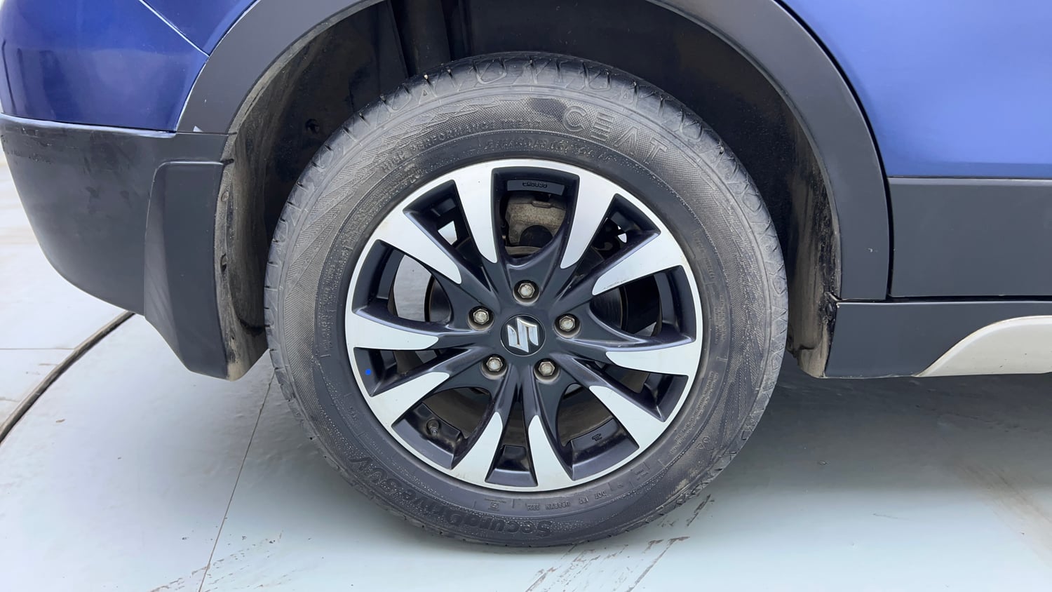 Used 2018 Maruti Suzuki S-Cross Zeta 1.3 Diesel Manual tyres RIGHT REAR TYRE RIM VIEW